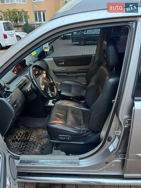 Позашляховик / Кросовер Nissan X-Trail 2004 в Хмельницькому