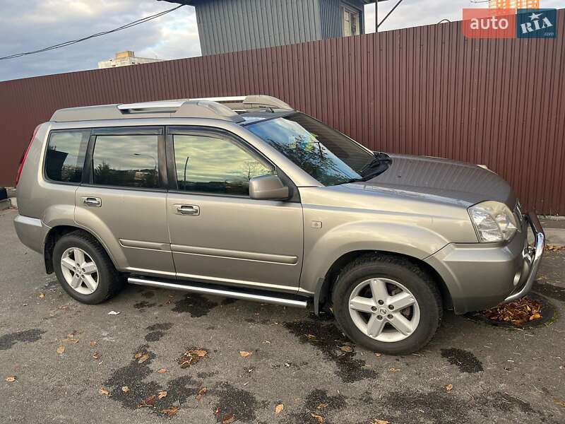Позашляховик / Кросовер Nissan X-Trail 2004 в Хмельницькому