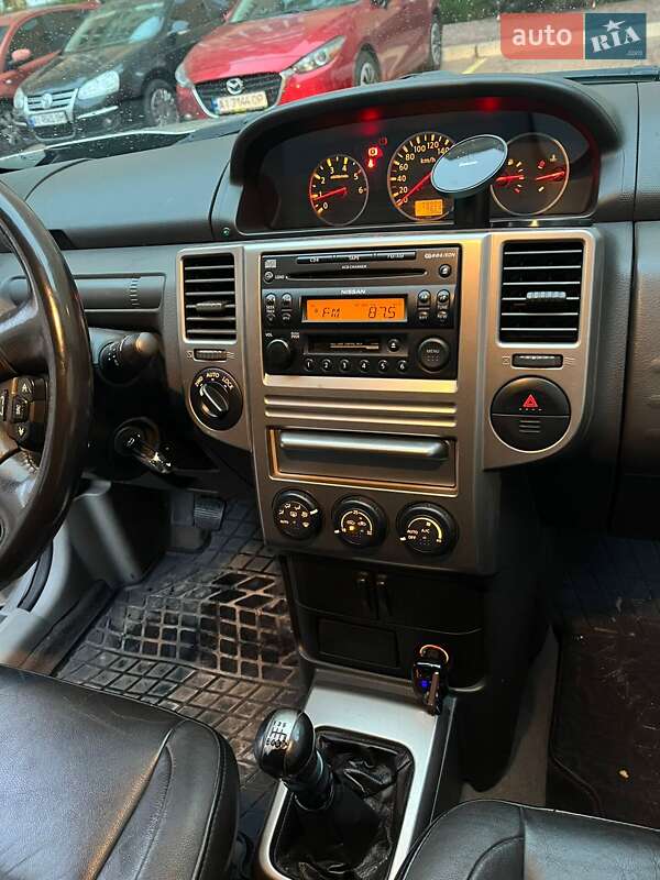 Позашляховик / Кросовер Nissan X-Trail 2004 в Хмельницькому