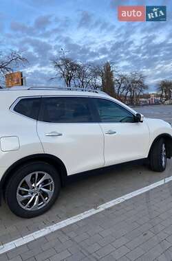 Внедорожник / Кроссовер Nissan X-Trail 2014 в 