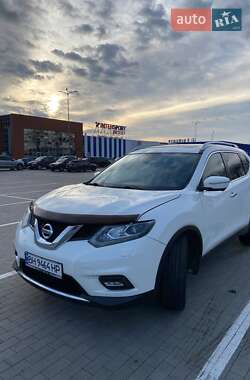 Внедорожник / Кроссовер Nissan X-Trail 2014 в 
