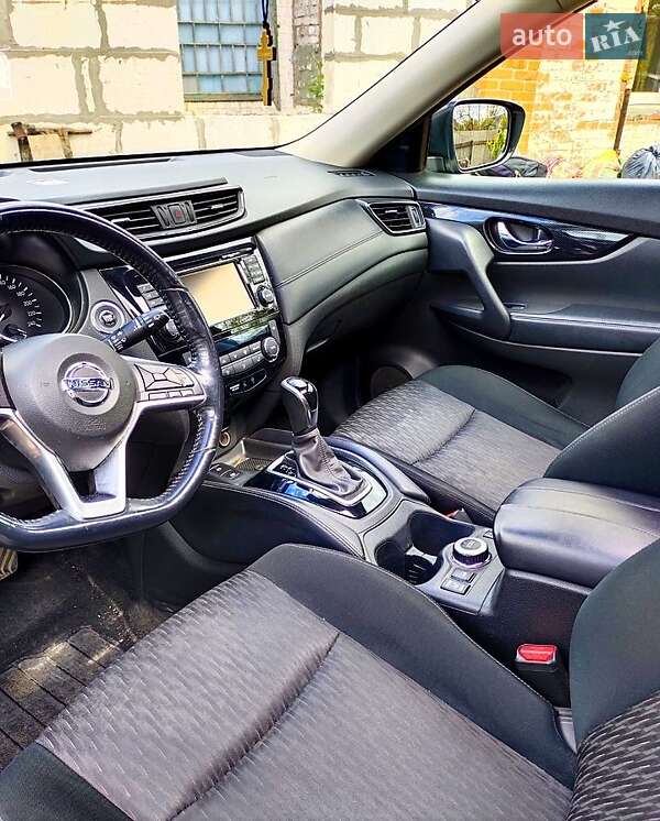 Внедорожник / Кроссовер Nissan X-Trail 2019 в Зачепиловке фото 7 Внедорожник / Кроссовер Nissan X-Trail 2019 в Зачепиловке