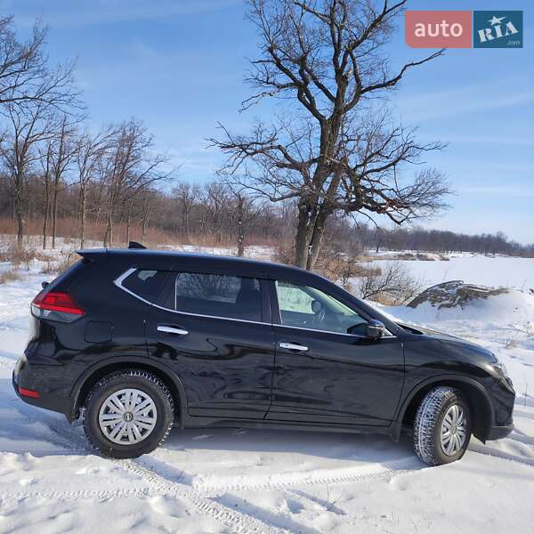 Позашляховик / Кросовер Nissan X-Trail 2018 в Першотравенську