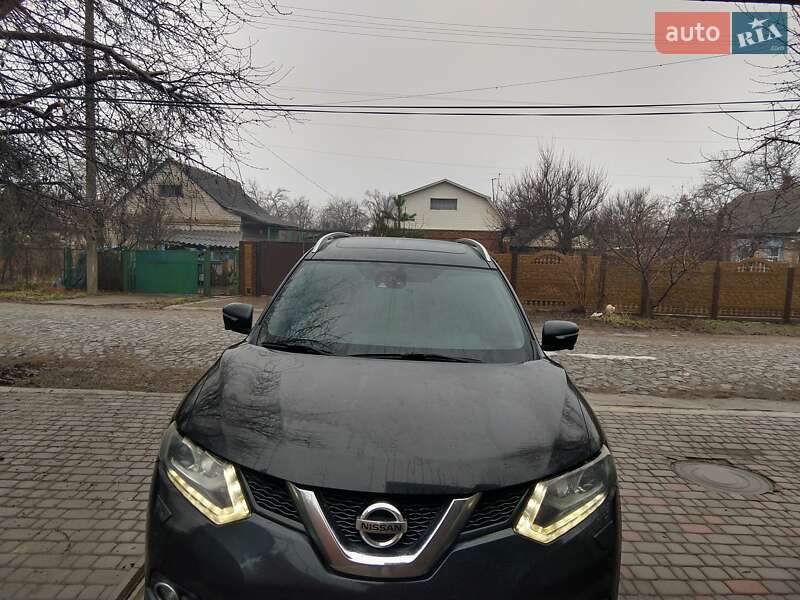 Внедорожник / Кроссовер Nissan X-Trail 2015 в Кривом Роге