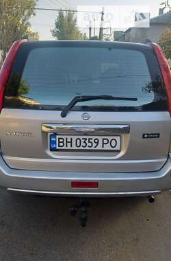 Внедорожник / Кроссовер Nissan X-Trail 2006 в 
