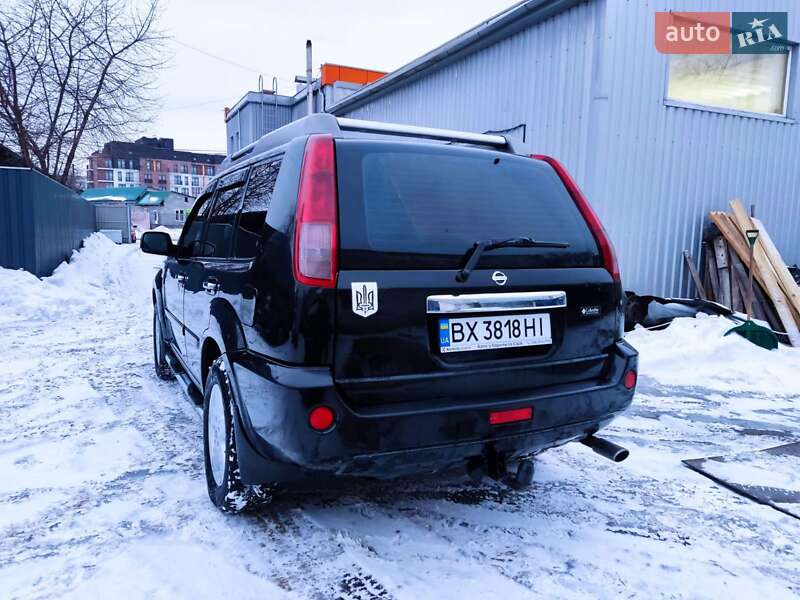 Внедорожник / Кроссовер Nissan X-Trail 2007 в Староконстантинове