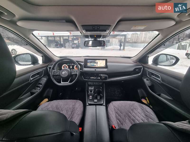 Внедорожник / Кроссовер Nissan X-Trail 2023 в Львове