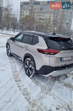 Позашляховик / Кросовер Nissan X-Trail 2023 в 