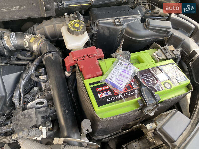 Позашляховик / Кросовер Nissan X-Trail 2015 в Городенці