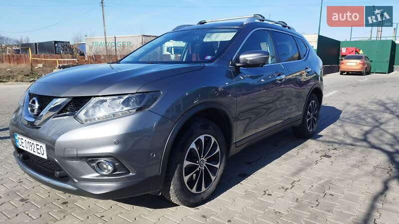 Позашляховик / Кросовер Nissan X-Trail 2016 в Чернівцях