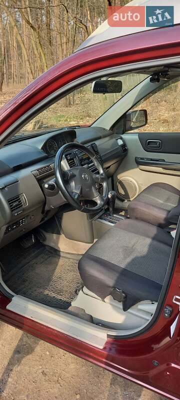 Позашляховик / Кросовер Nissan X-Trail 2005 в Києві