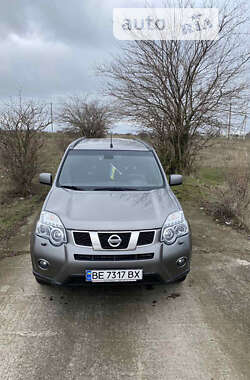 Внедорожник / Кроссовер Nissan X-Trail 2013 в Южноукраинске