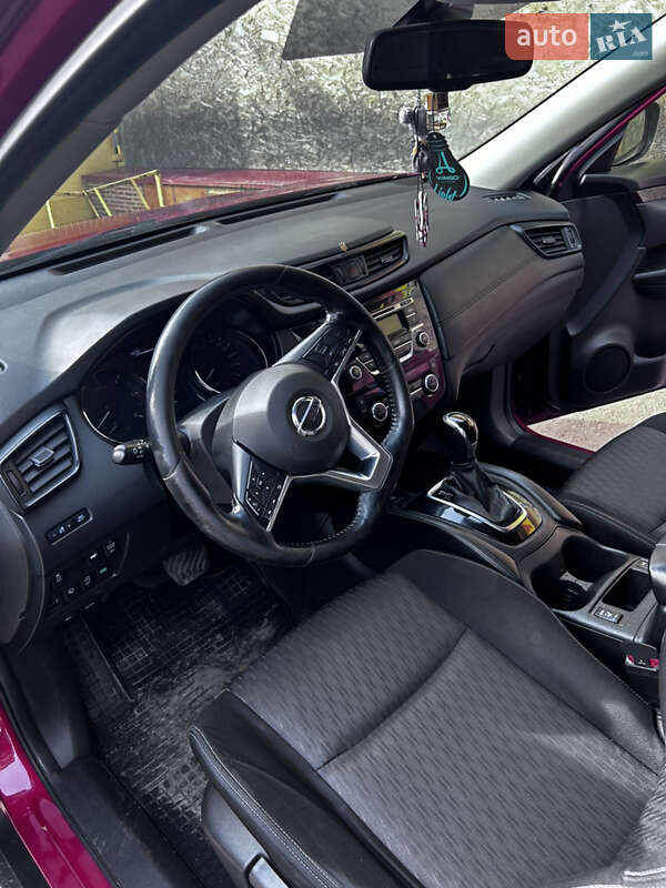 Внедорожник / Кроссовер Nissan X-Trail 2018 в Лозовой