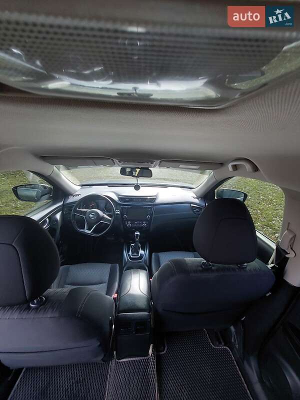 Внедорожник / Кроссовер Nissan X-Trail 2017 в Кременчуге