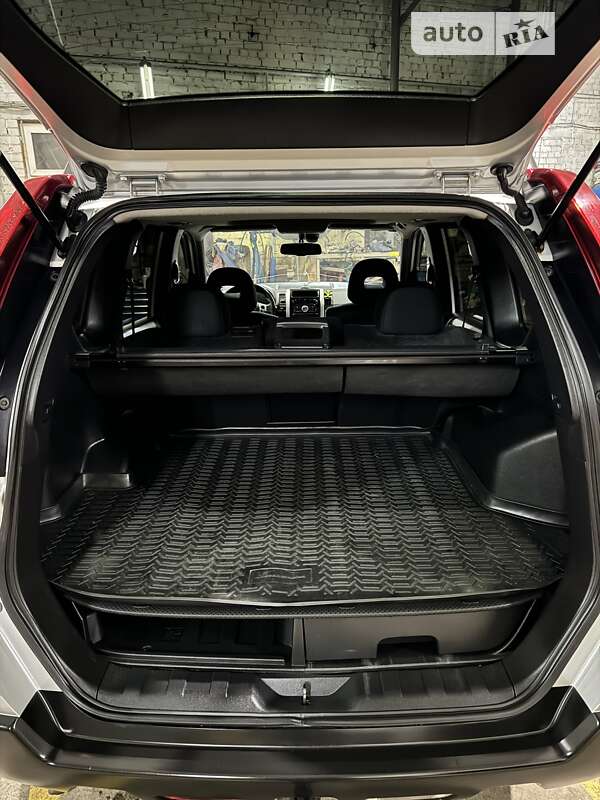 Внедорожник / Кроссовер Nissan X-Trail 2011 в Чернигове