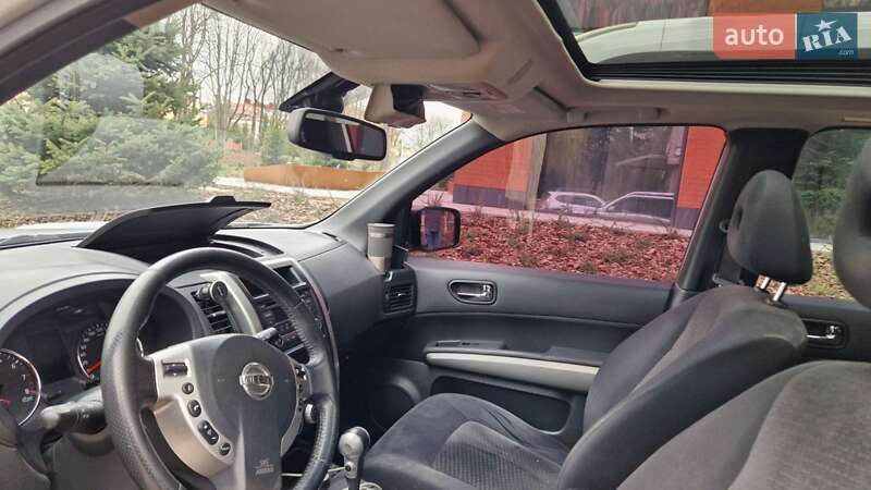 Позашляховик / Кросовер Nissan X-Trail 2012 в Львові