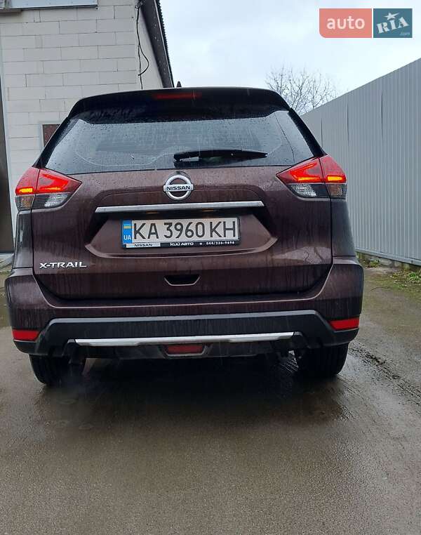 Внедорожник / Кроссовер Nissan X-Trail 2019 в Киеве