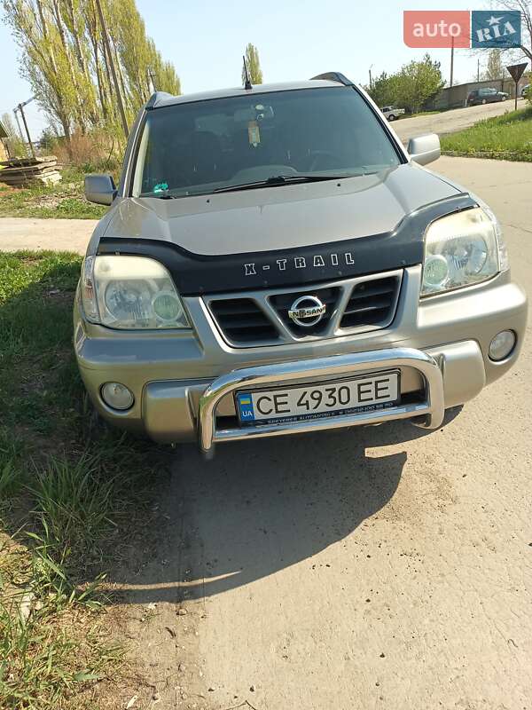 Внедорожник / Кроссовер Nissan X-Trail 2003 в Новоднестровске