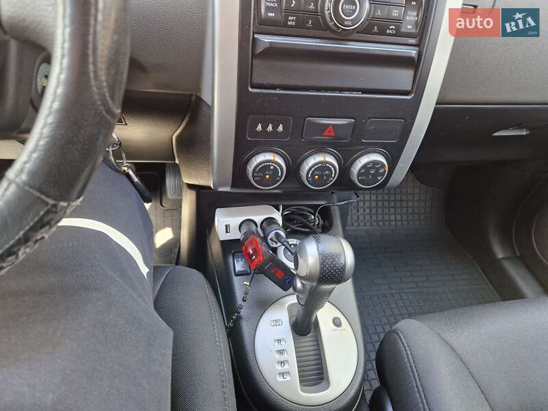 Позашляховик / Кросовер Nissan X-Trail 2008 в Львові