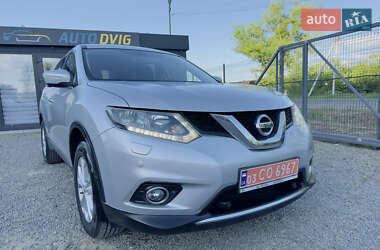 Внедорожник / Кроссовер Nissan X-Trail 2015 в 