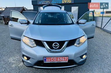 Внедорожник / Кроссовер Nissan X-Trail 2015 в 