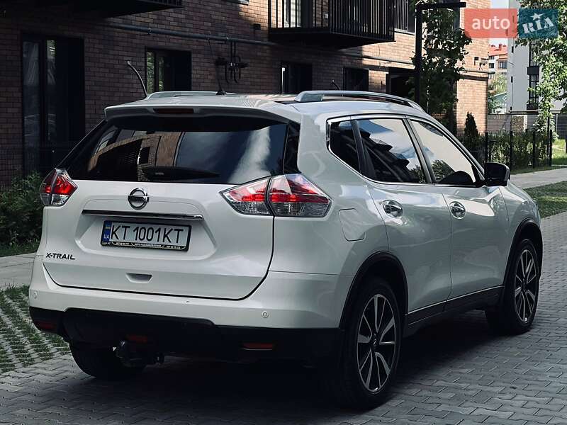 Внедорожник / Кроссовер Nissan X-Trail 2015 в Ивано-Франковске