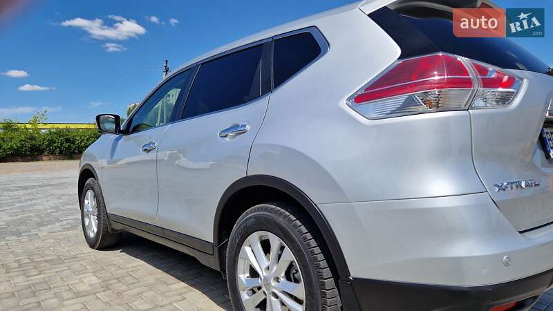 Позашляховик / Кросовер Nissan X-Trail 2017 в Первомайську