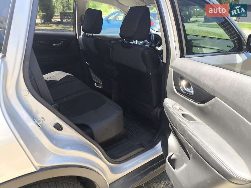 Внедорожник / Кроссовер Nissan X-Trail 2019 в Днепре