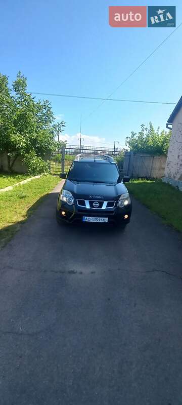 Внедорожник / Кроссовер Nissan X-Trail 2010 в Ужгороде