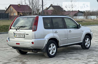 Внедорожник / Кроссовер Nissan X-Trail 2005 в Здолбунове
