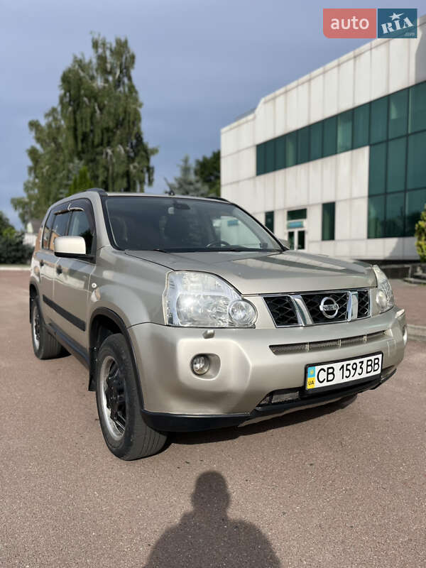 Внедорожник / Кроссовер Nissan X-Trail 2007 в Новгород-Северском