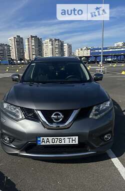 Внедорожник / Кроссовер Nissan X-Trail 2017 в Киеве