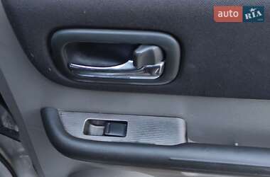 Внедорожник / Кроссовер Nissan X-Trail 2004 в 