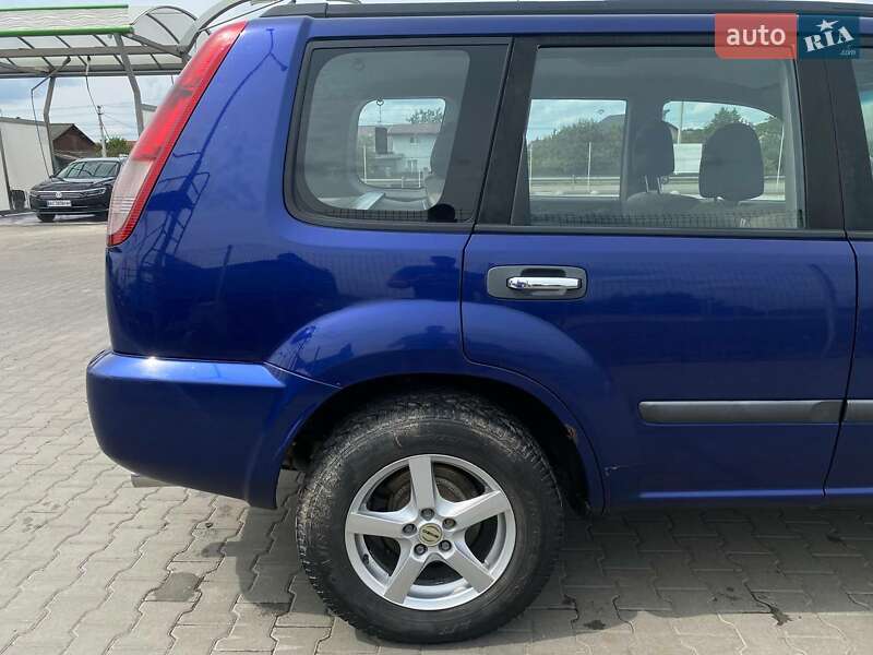 Позашляховик / Кросовер Nissan X-Trail 2005 в Луцьку
