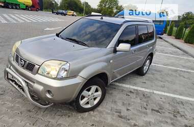 Позашляховик / Кросовер Nissan X-Trail 2004 в Стрию