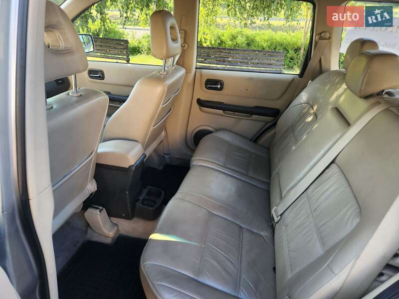 Позашляховик / Кросовер Nissan X-Trail 2001 в Чернівцях