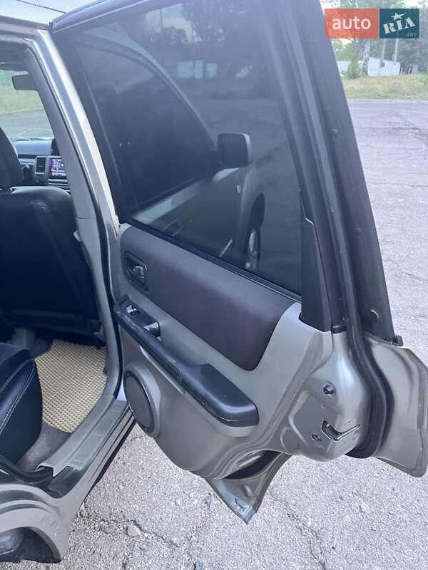 Внедорожник / Кроссовер Nissan X-Trail 2004 в Кодыме