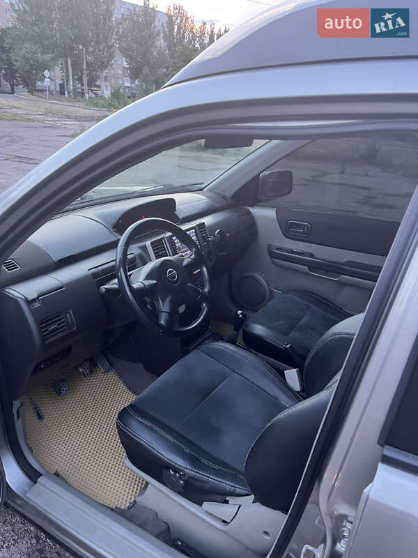 Внедорожник / Кроссовер Nissan X-Trail 2004 в Кодыме