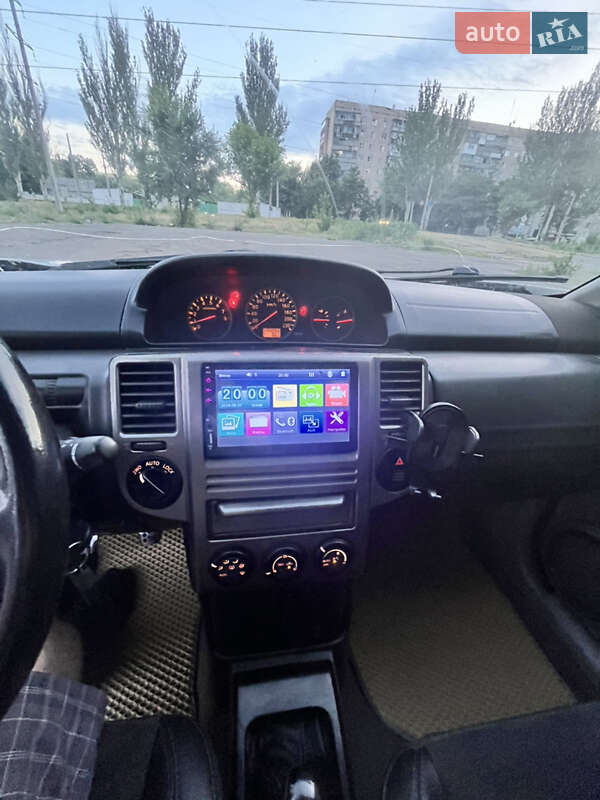 Внедорожник / Кроссовер Nissan X-Trail 2004 в Кодыме