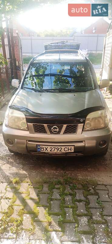 Позашляховик / Кросовер Nissan X-Trail 2003 в Хмельницькому