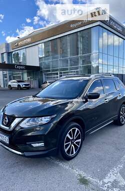 Внедорожник / Кроссовер Nissan X-Trail 2017 в Харькове