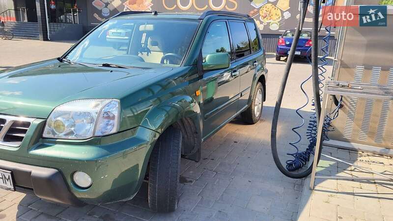 Внедорожник / Кроссовер Nissan X-Trail 2001 в Ужгороде
