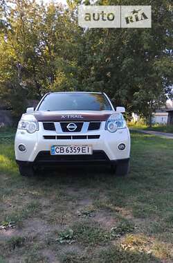 Внедорожник / Кроссовер Nissan X-Trail 2013 в Новгород-Северском