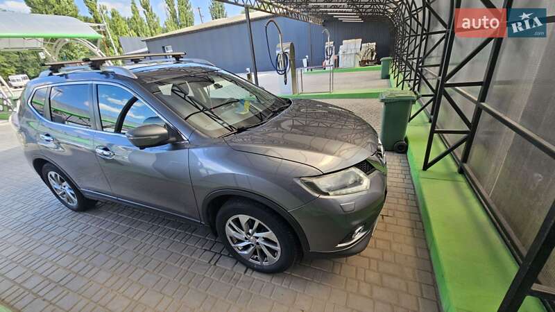 Внедорожник / Кроссовер Nissan X-Trail 2017 в Кропивницком