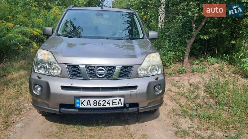 Внедорожник / Кроссовер Nissan X-Trail 2008 в 