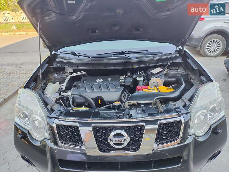 Позашляховик / Кросовер Nissan X-Trail 2011 в Рокитному
