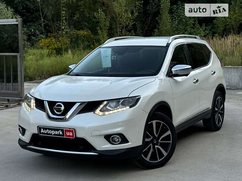 Позашляховик / Кросовер Nissan X-Trail 2015 в Києві