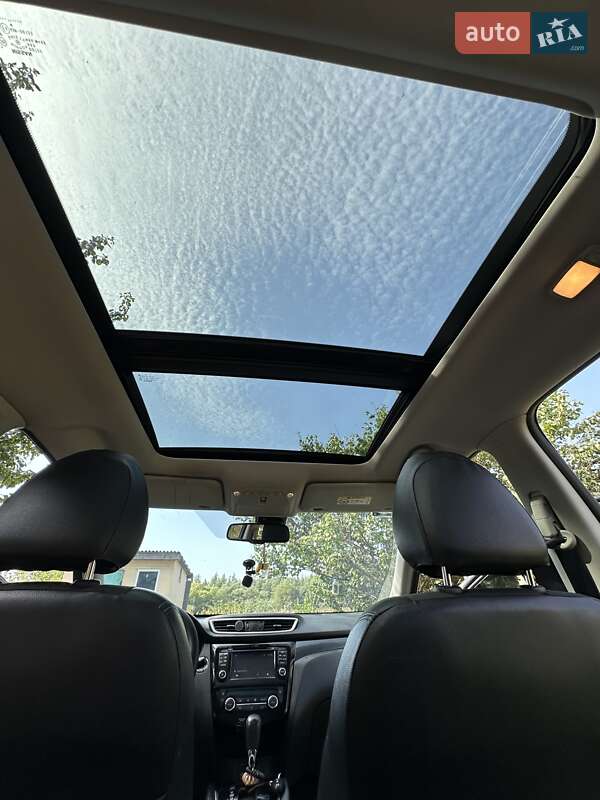 Позашляховик / Кросовер Nissan X-Trail 2017 в Дніпрі фото 3 Позашляховик / Кросовер Nissan X-Trail 2017 в Дніпрі