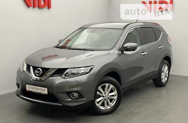 Внедорожник / Кроссовер Nissan X-Trail 2016 в Киеве