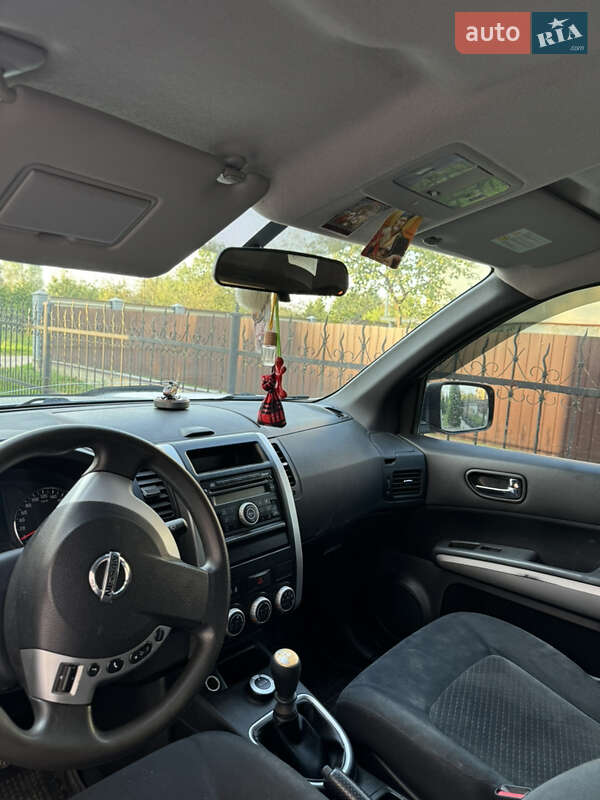 Позашляховик / Кросовер Nissan X-Trail 2011 в Самборі